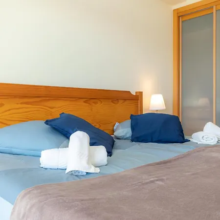 Ocean Village * בוארקוס